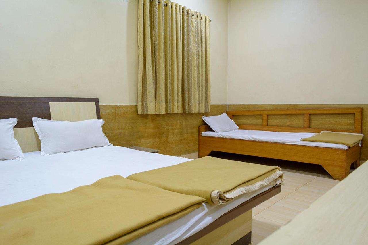 Hotel M-R Residency Pune Exterior foto