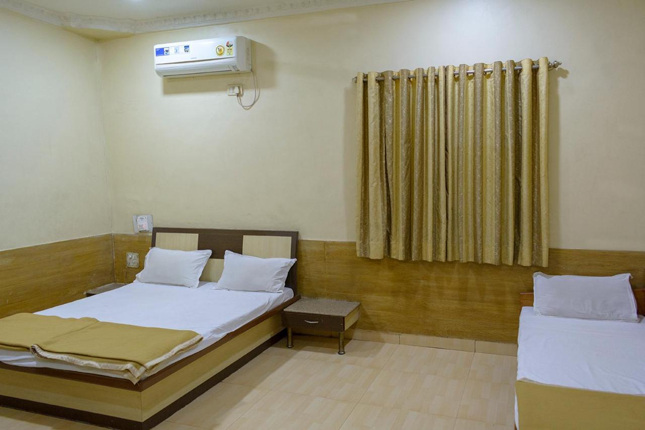 Hotel M-R Residency Pune Exterior foto