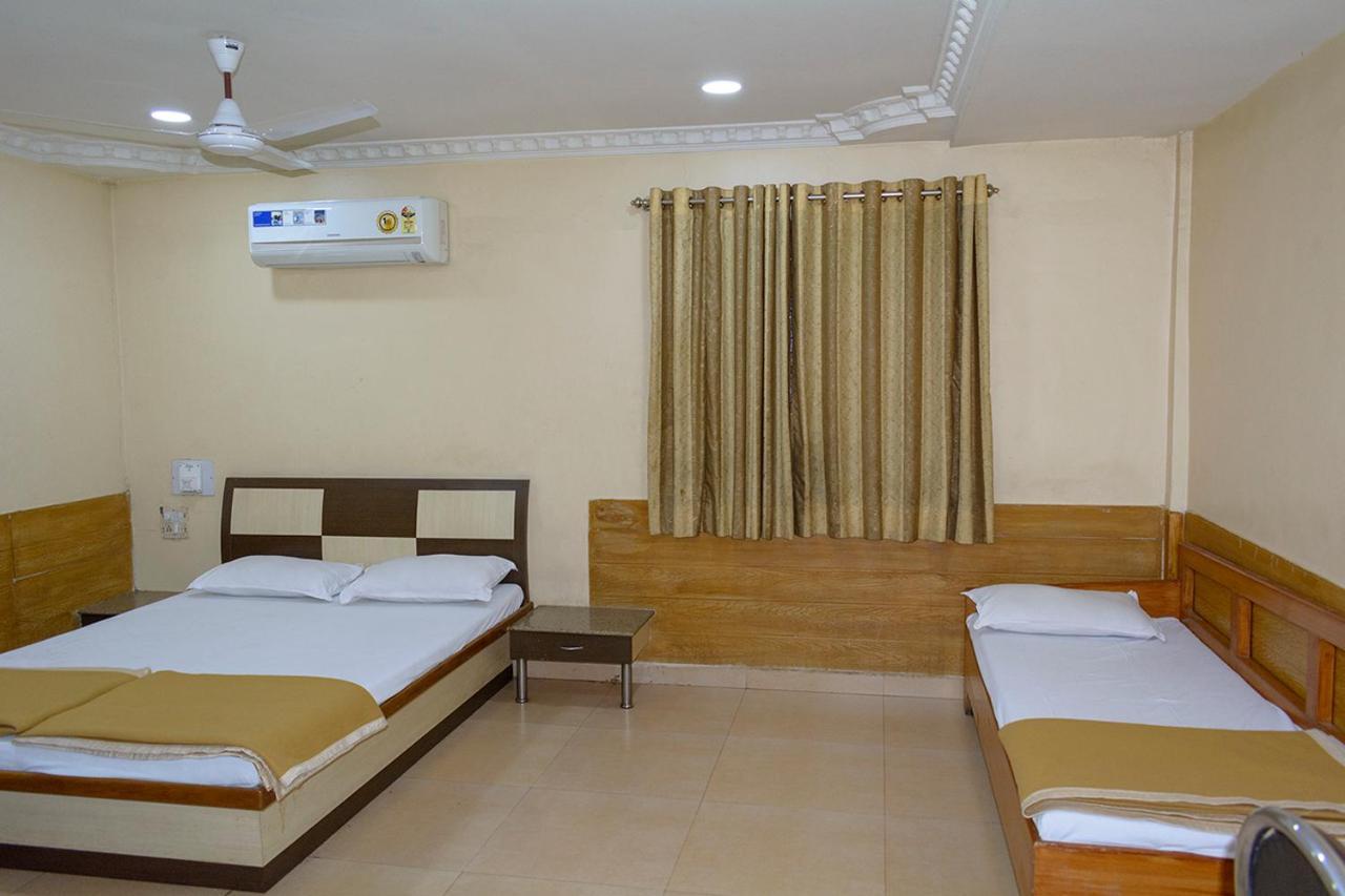 Hotel M-R Residency Pune Exterior foto