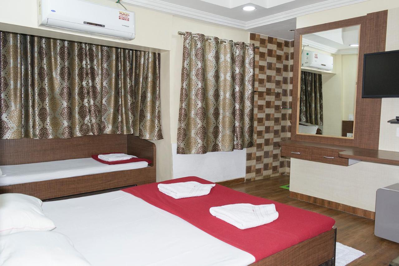 Hotel M-R Residency Pune Exterior foto